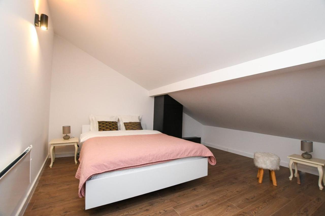 Central Apartments Kladovo Luaran gambar